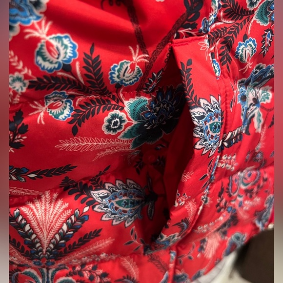 LANDS END women Floral Puffer Vest/size LP - Picture 8 of 12